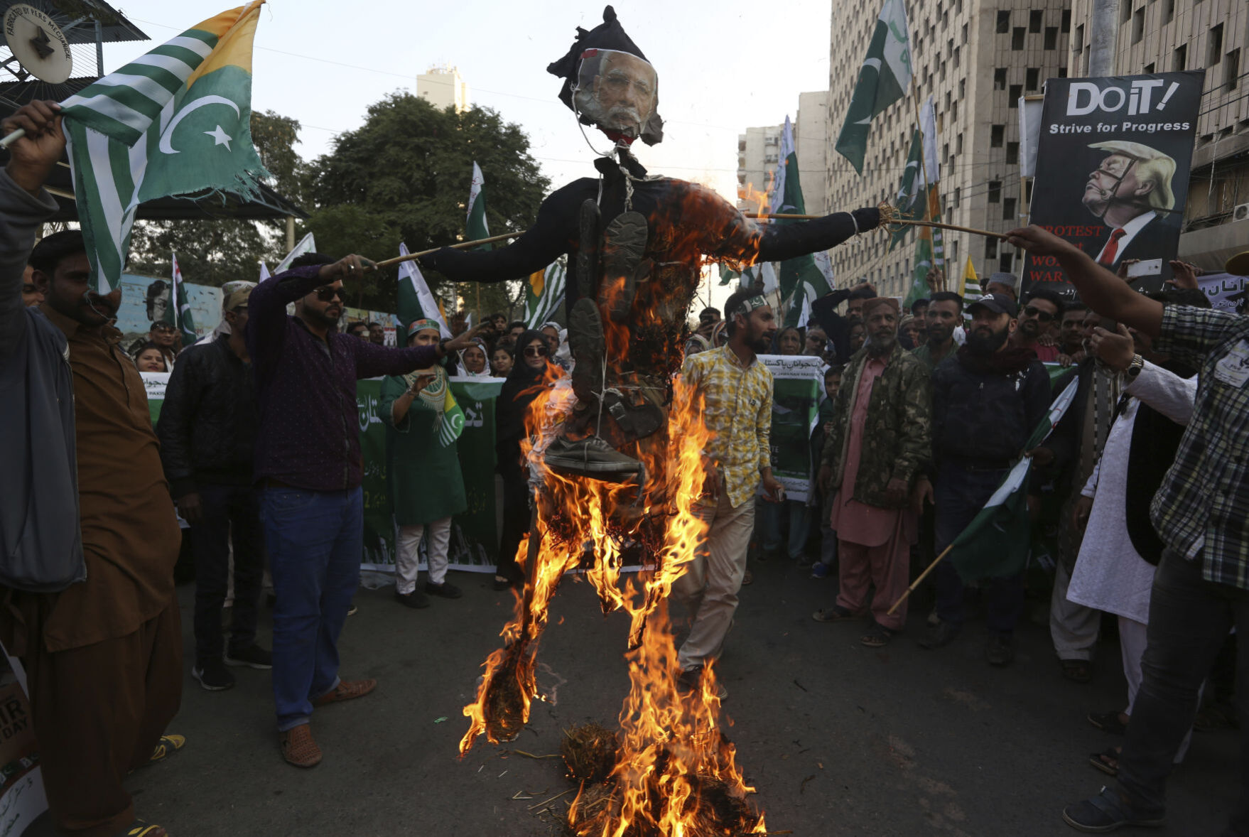 APTOPIX Pakistan India Kashmir